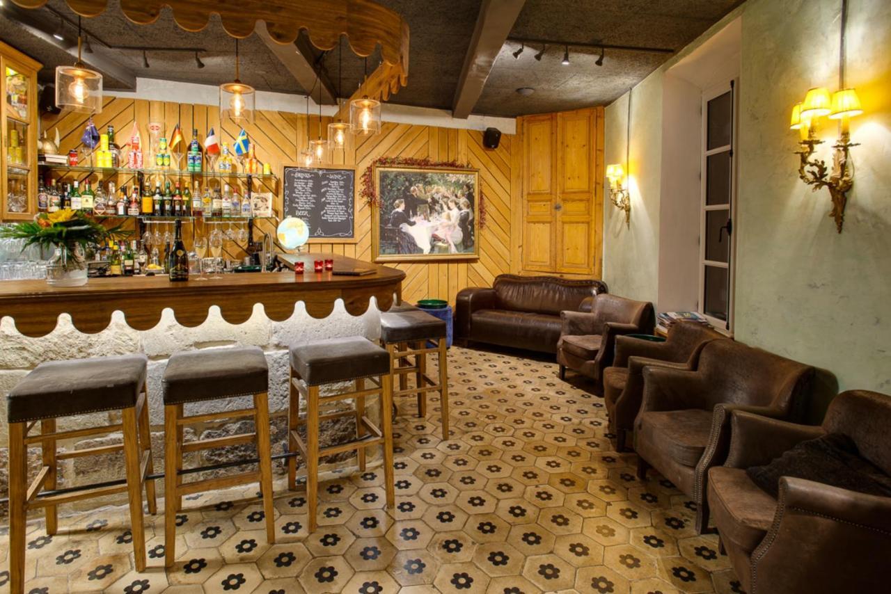 マルセイヤン Rue Galilee Bed & Breakfast エクステリア 写真