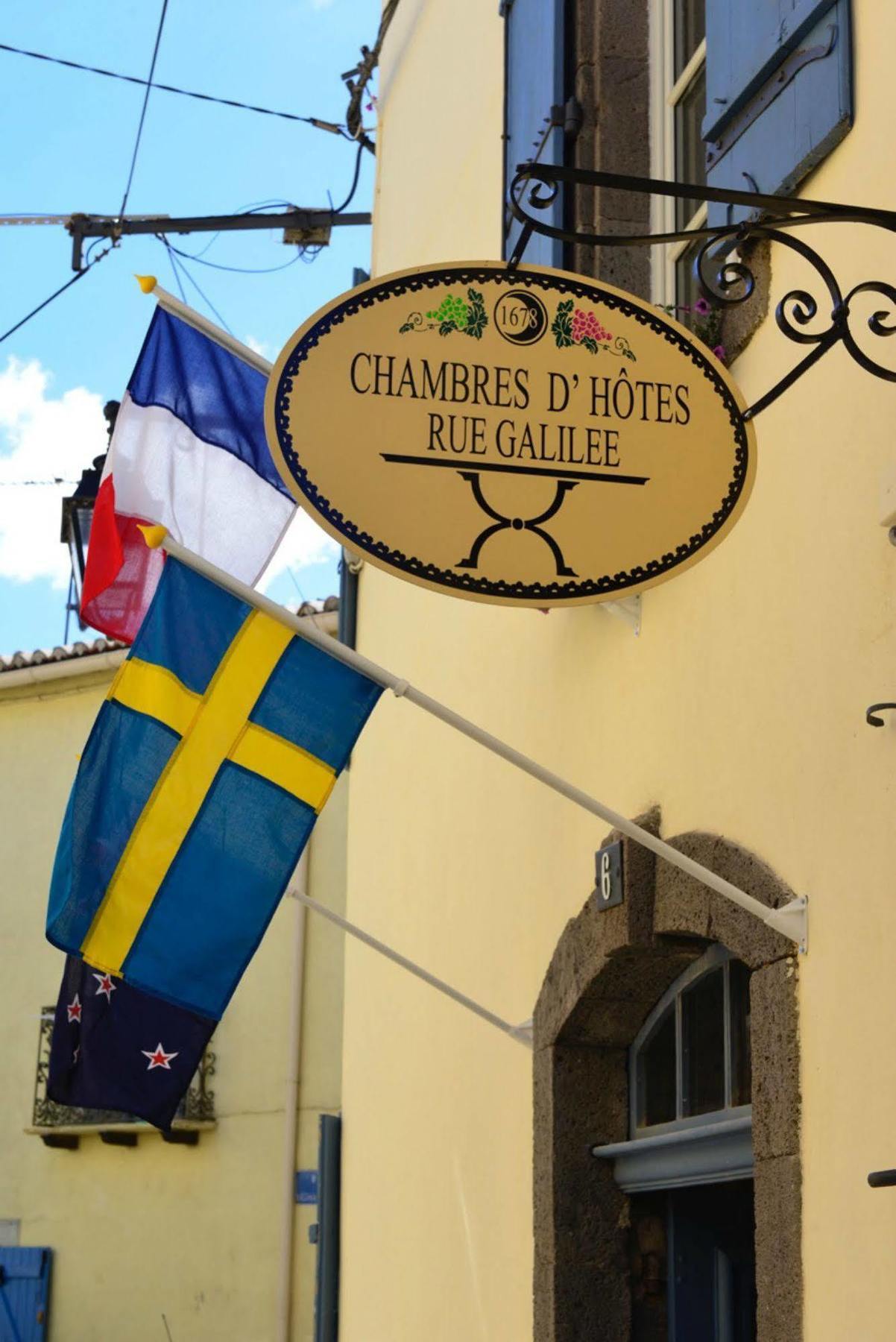 マルセイヤン Rue Galilee Bed & Breakfast エクステリア 写真