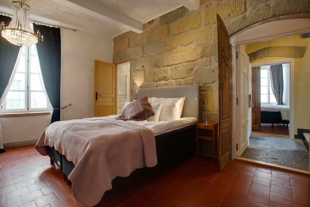 マルセイヤン Rue Galilee Bed & Breakfast エクステリア 写真