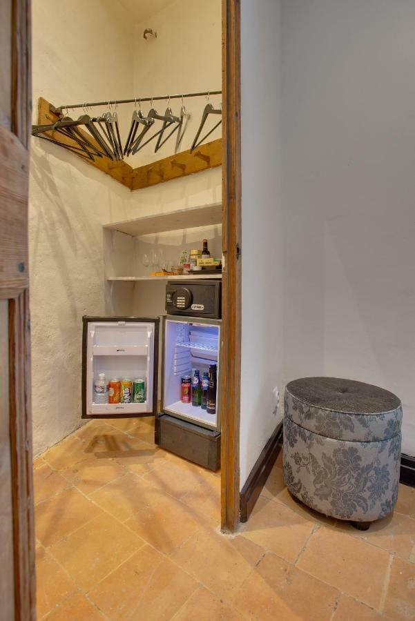 マルセイヤン Rue Galilee Bed & Breakfast エクステリア 写真