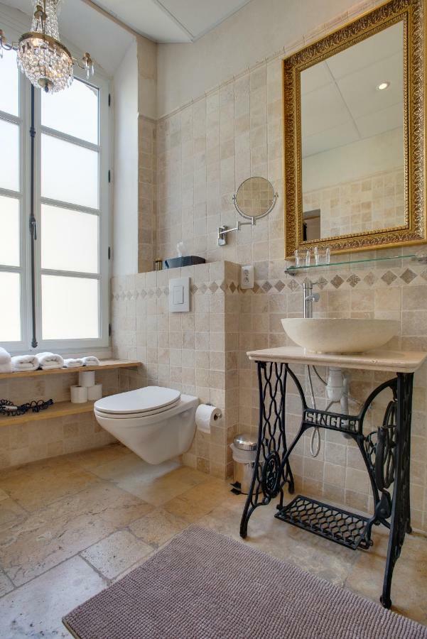 マルセイヤン Rue Galilee Bed & Breakfast エクステリア 写真